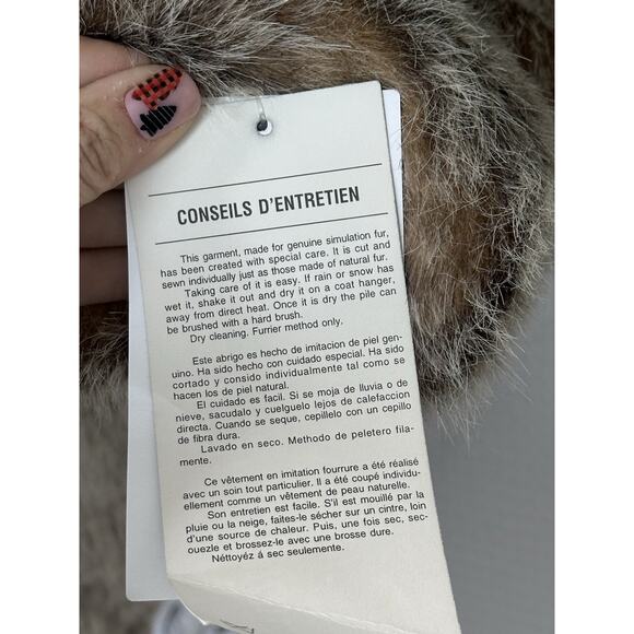 SCANDINAVIAN FOX FAUX FUR Unisex COAT NEW XL VINTAGE - Picture 10 of 16